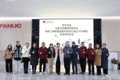 <strong>通过学们深切行业一线</strong>